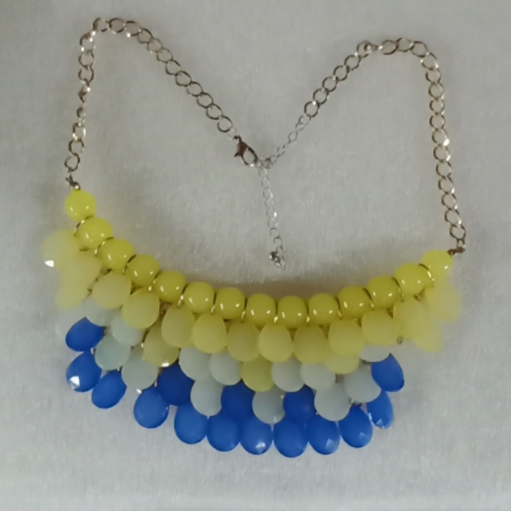 Gorgeous Vintage Style Bib Necklace #973